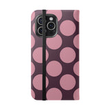 iPhone 15 Pro Max Vegansk lædercover med pung – Pink Plum Polka Dot-design
