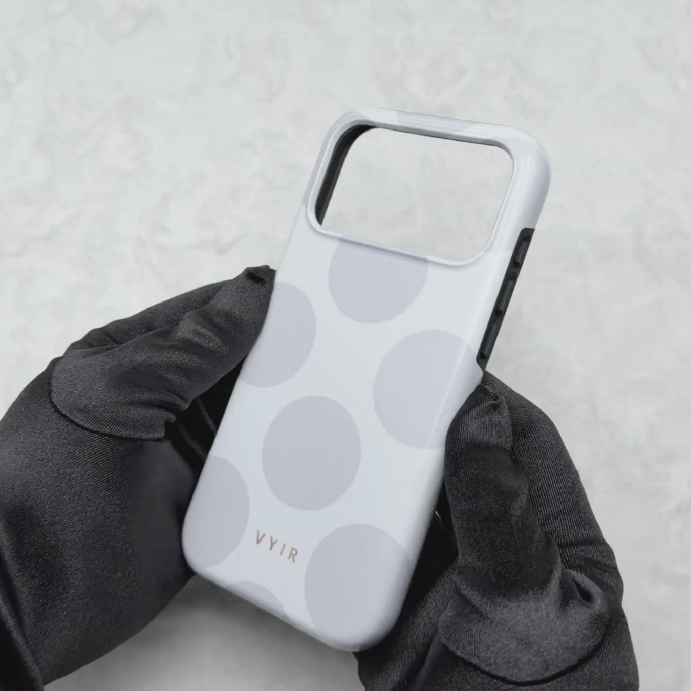 Large Polka Dots, Cloud Gray - Tough Mobilcover